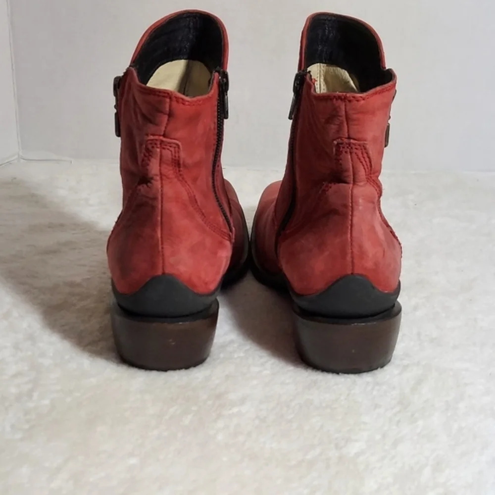 Wolky Alpine Red Distressed Leather Double Zip Square Toe Ankle Boots - Picture 5 of 14